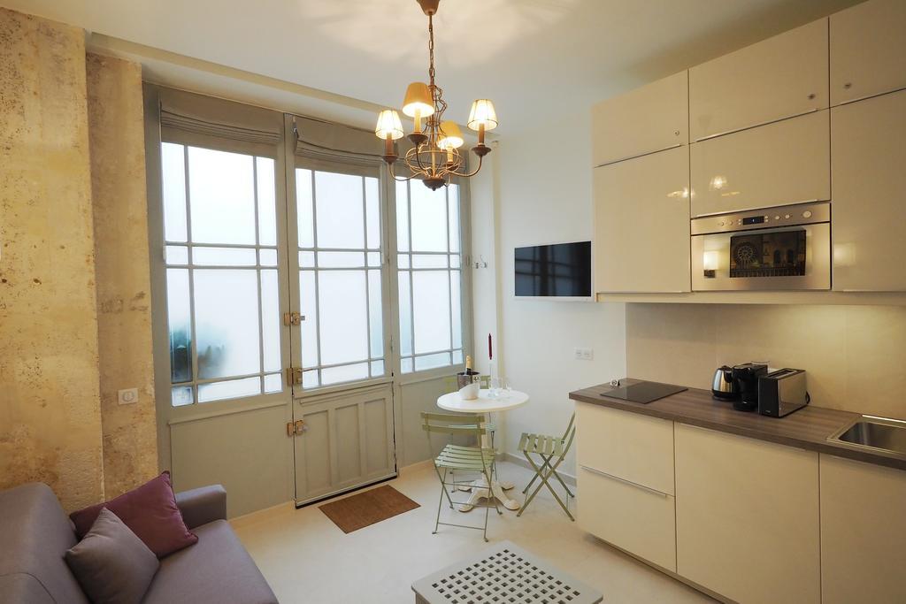 Saint Germain Cosy Chicsuites Parijs Kamer foto
