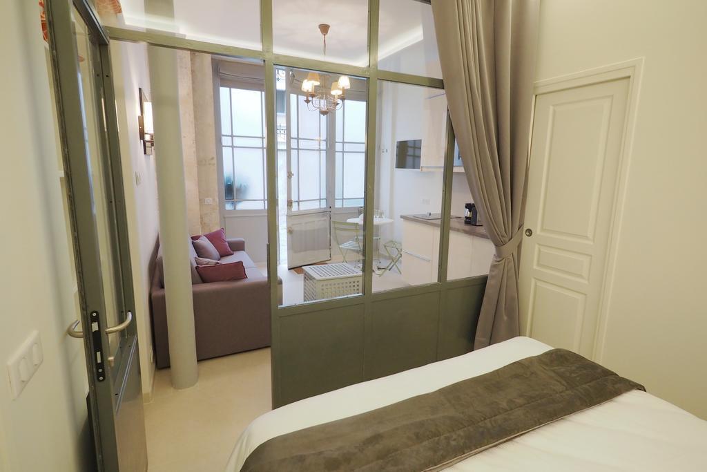 Saint Germain Cosy Chicsuites Parijs Kamer foto